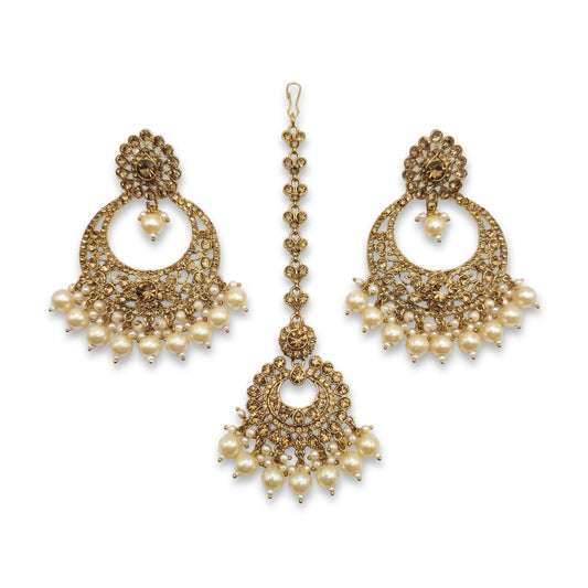 Golden Earrings and a Mang Tikka Set