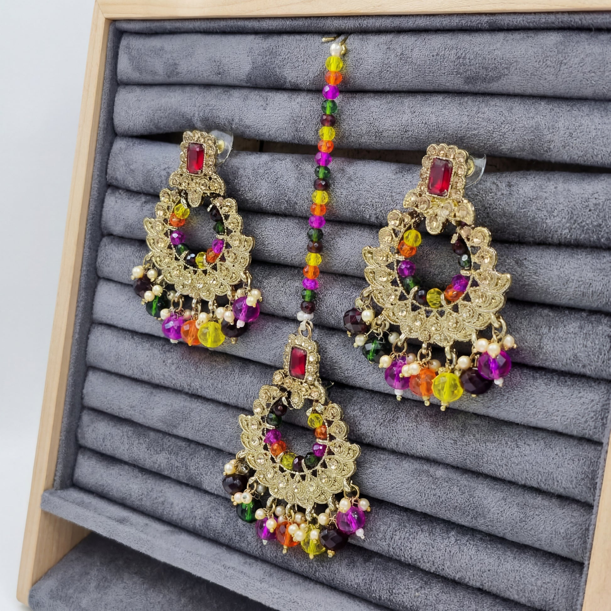 Multi earrings tikka set, Pearl earrings, Indian earrings, High quality Indian jewellery. suitable for wedding and parties