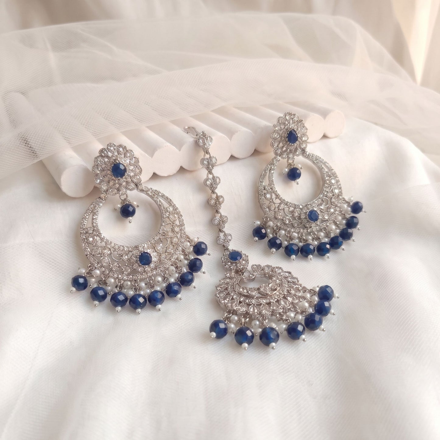 navy blue earrings tikka, silver and navy blue earrings, wedding jewellery, high quality indian jewellery. suitable for wedding and parties