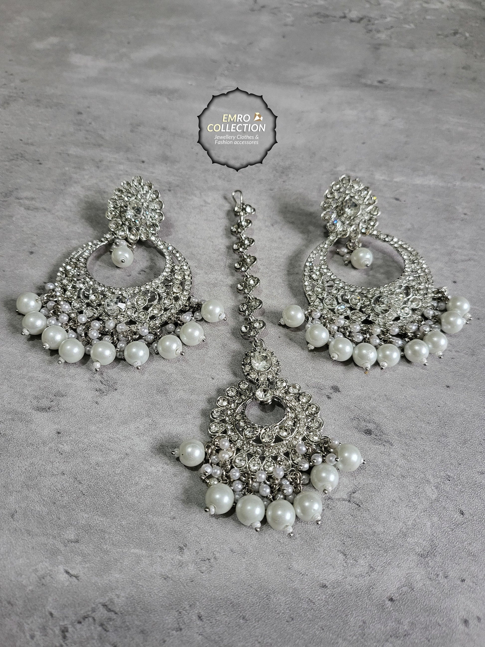 Stunning Silver Earrings and Mang Tikka Set Indian Jewelry