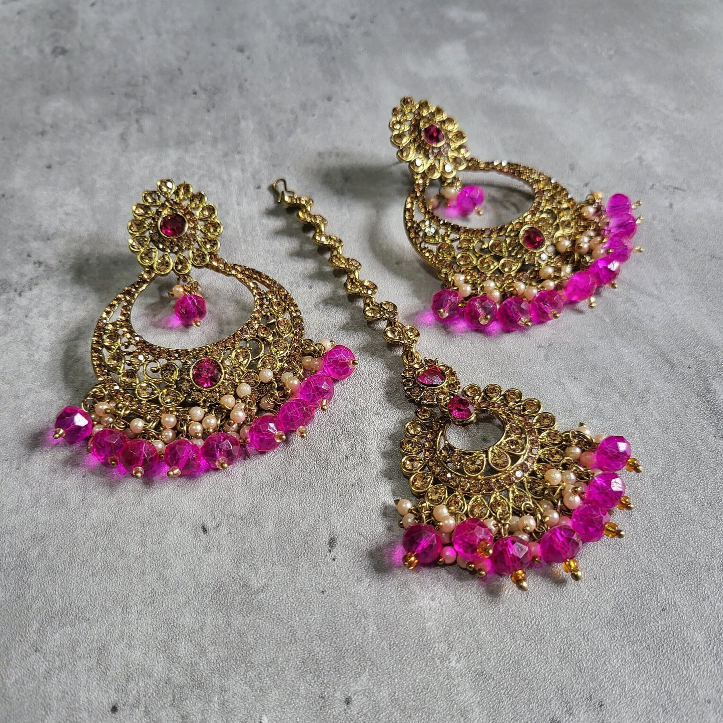 pink earrings tikka set, shocking pink earrings, wedding jewellery, high quality indian jewellery. suitable for wedding and parties